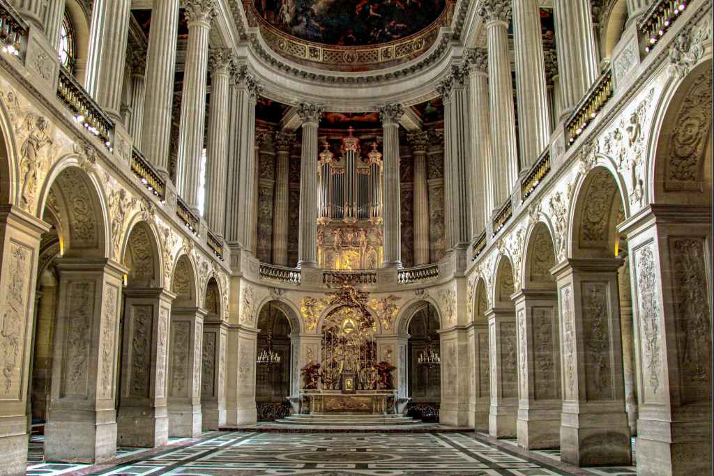 interior of chateau de versailles palace of versailles great hall ballroom